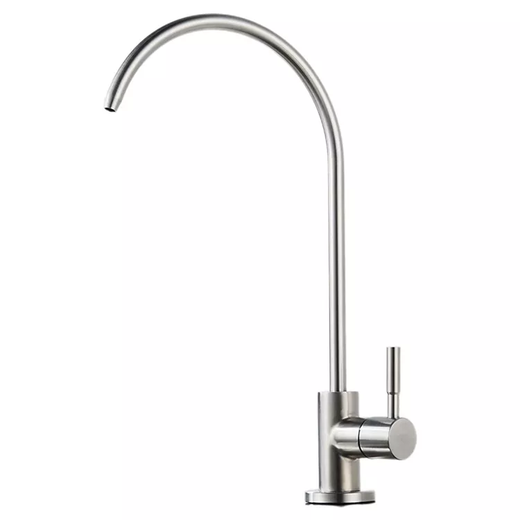 Watersuiweraar met fyn waterkraan, enkel koue water kombuiskraan Watersuiweraar met fyn waterkraan, enkel koue water kombuiskraan